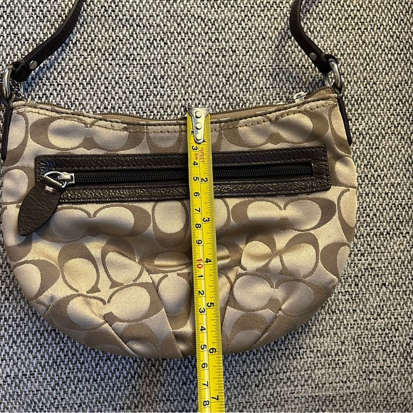 Tan cloth Coach handbag - Picture 6 of 10